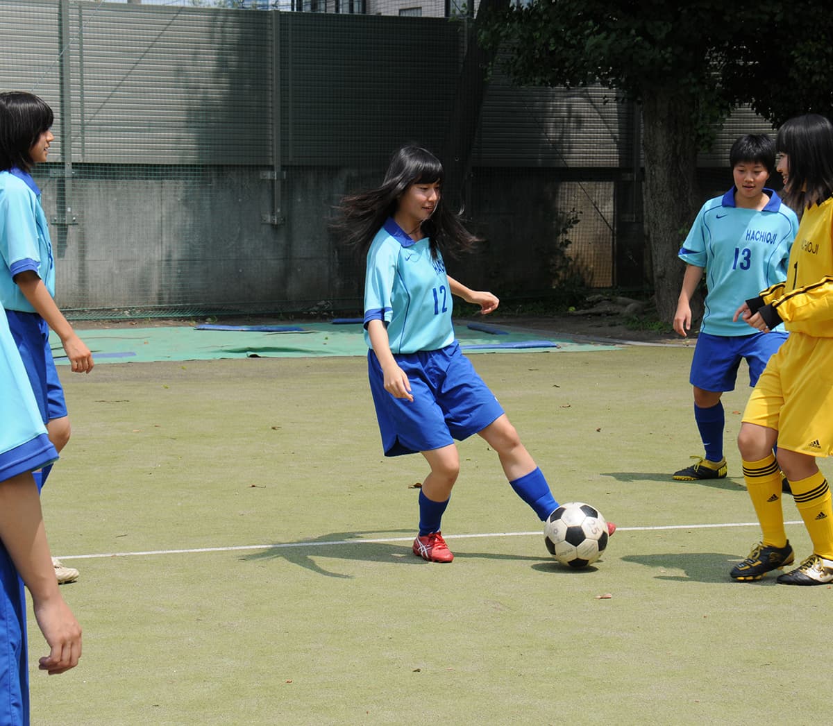 女子サッカー部（週４日）