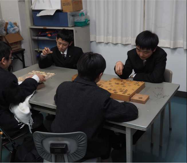 囲碁・将棋部（週２日）